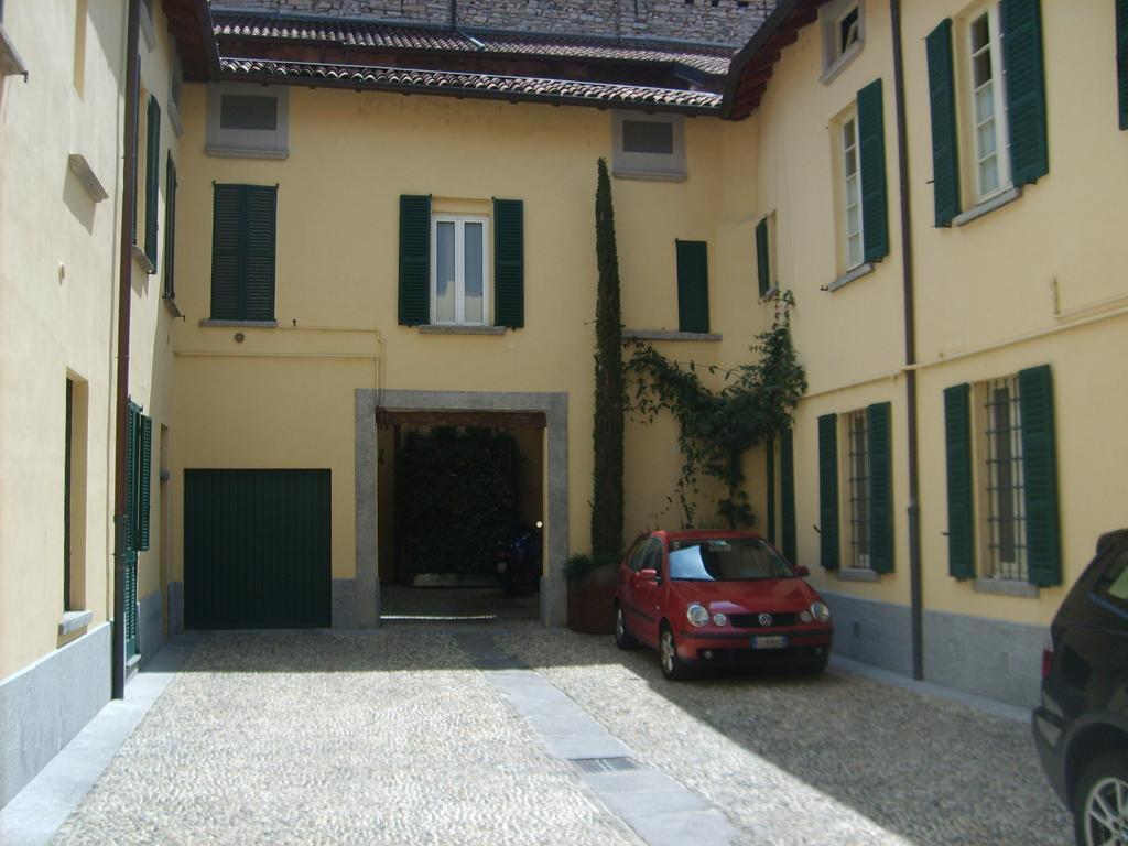 Le Tre Porte Como Vacanze Exterior photo
